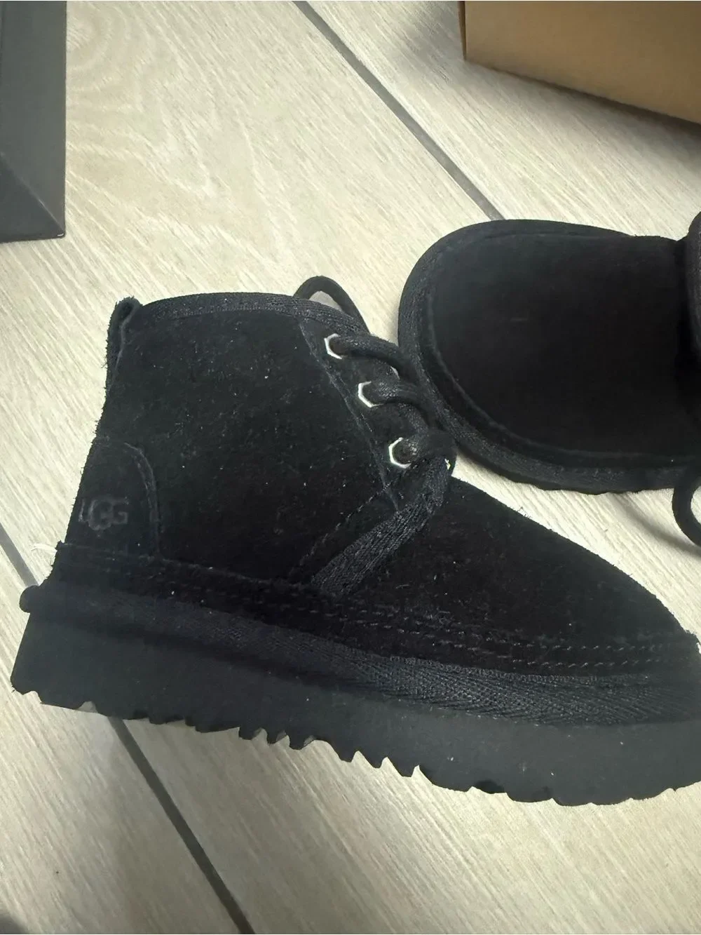New UGG Kids Black Suede Lace-Up zip up Ankle Boot Us size 7
